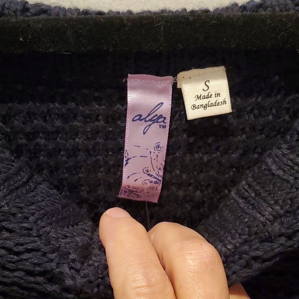 NWT Cold Shoulder Blue Sweater Size S - Picture 2 of 4